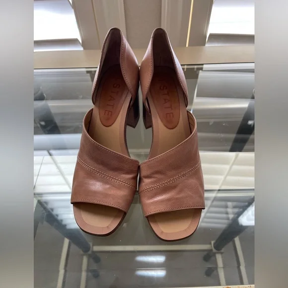 1.STATE
Women's Brown Gretta Sandal - Picture 6 of 7